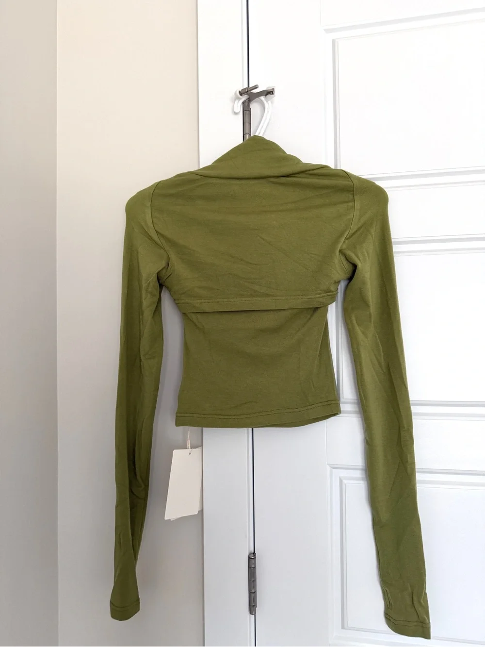 brand new Square-Neck Long Sleeve Top in 2 colours - Picture 5 of 13